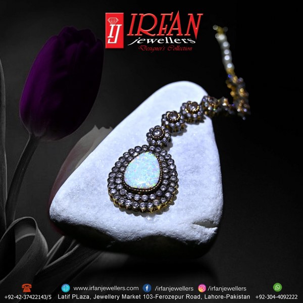 Gold Bindiya Design 001