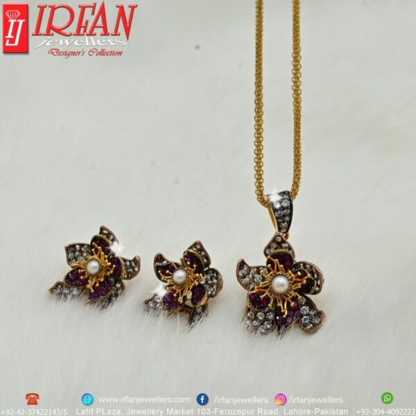 Gold Pendant Design 0056